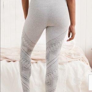 NWOT AERIE High Wasted Grey Legging